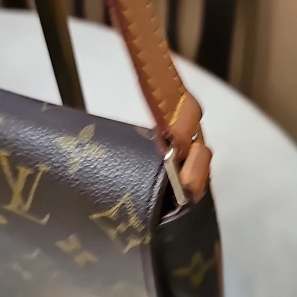 #0040-1111 LOUIS VUITTON MONOGRAM MUSSET SHOULDER BAG - Picture 2 of 12